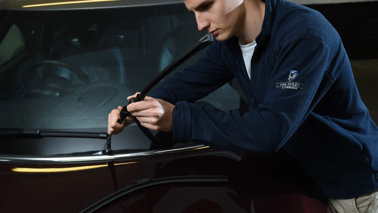 best wiper blades header_0 ezgif.com webp to png converter